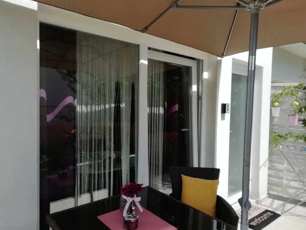 Apartments Emi & Nini Шибеник Экстерьер фото